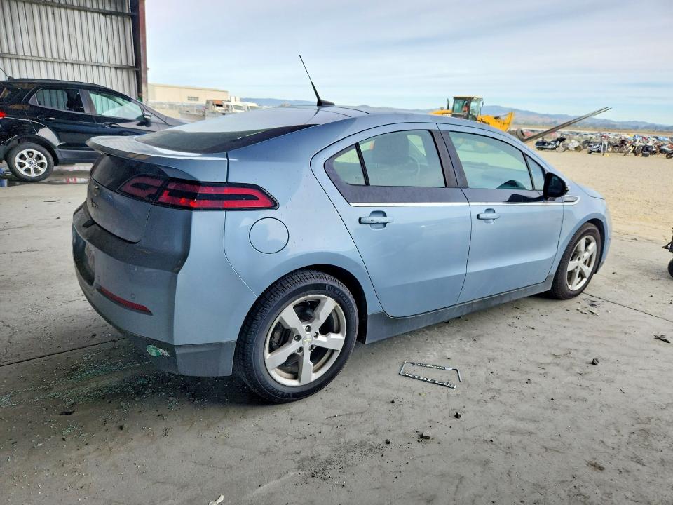 Photo 3 from auction – 2014 CHEVROLET VOLT with VIN 1G1RE6E47EU159260