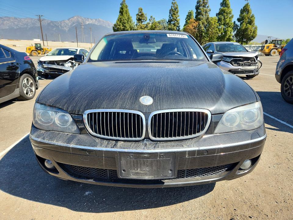 Photo 5 from auction – 2006 BMW 750 with VIN WBAHN83536DT34807