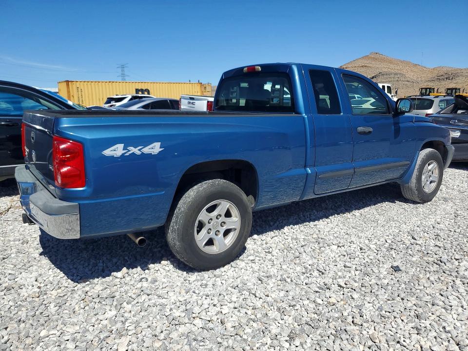 Photo 3 from auction – 2005 DODGE DAKOTA with VIN 1D7HW42N55S194236