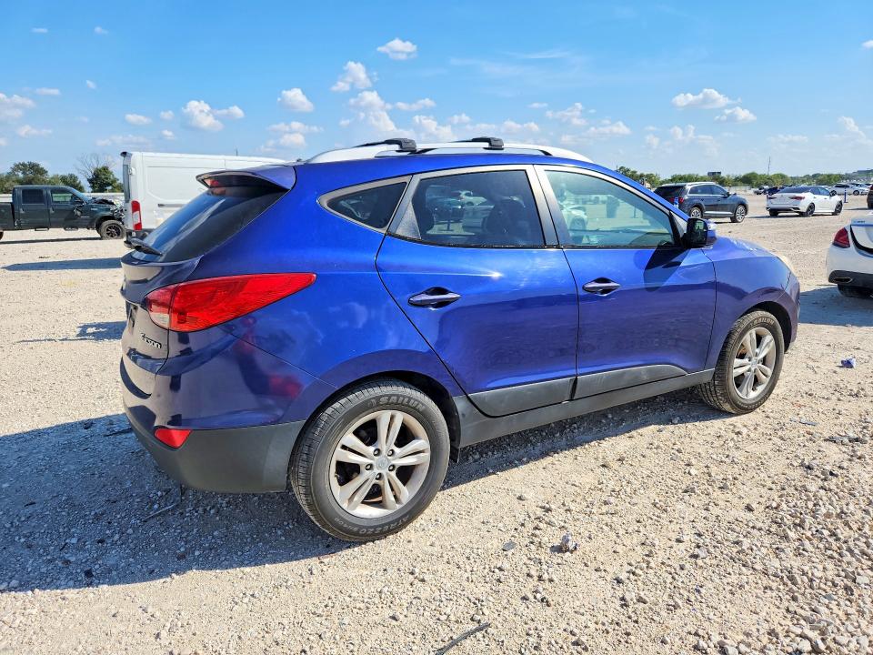 Photo 3 from auction – 2012 HYUNDAI TUCSON with VIN KM8JU3AC5CU340031