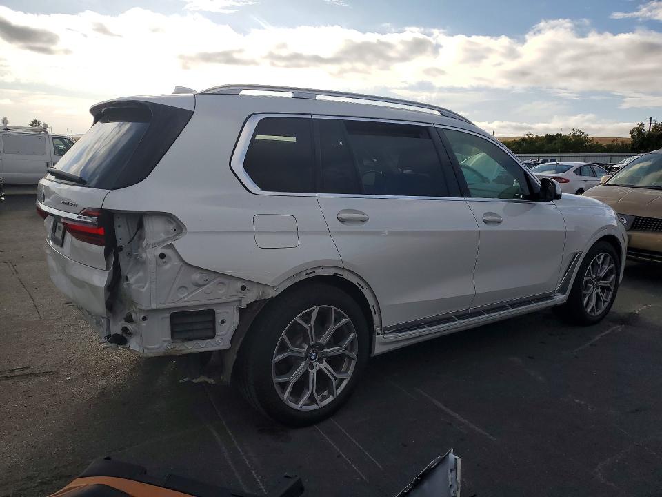 Photo 3 from auction – 2020 BMW X7 with VIN 5UXCW2C02L9C89693