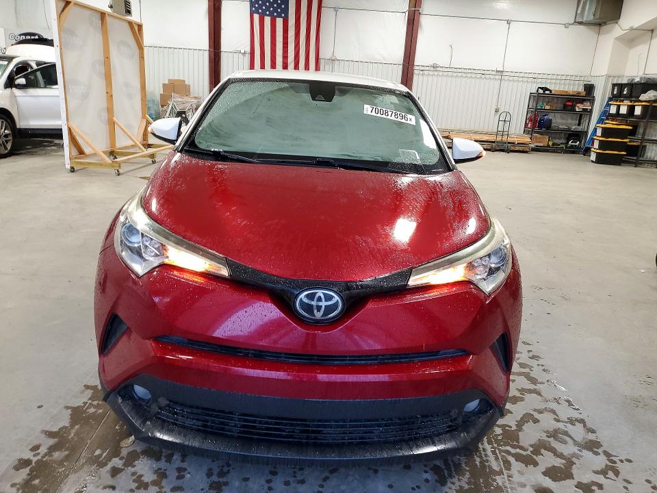 Photo 5 from auction – 2018 TOYOTA C-HR with VIN JTNKHMBX7J1011619