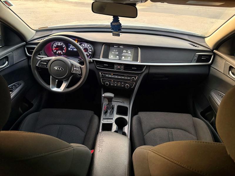 Photo 9 from auction – 2019 KIA OPTIMA with VIN 5XXGT4L31KG343064