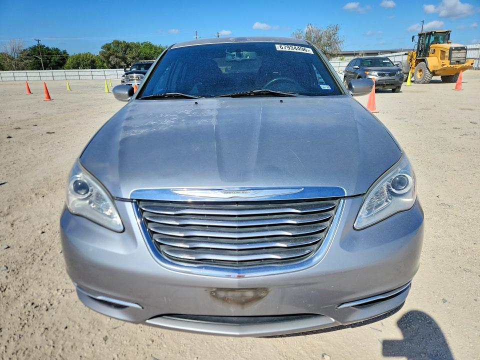 Photo 5 from auction – 2014 CHRYSLER 200 with VIN 1C3CCBBB1EN128566