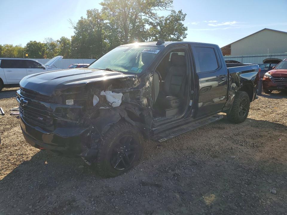 CHEVROLET SILVERADO 2021 with VIN 1GCPYFED9MZ328685 - Photo from auction