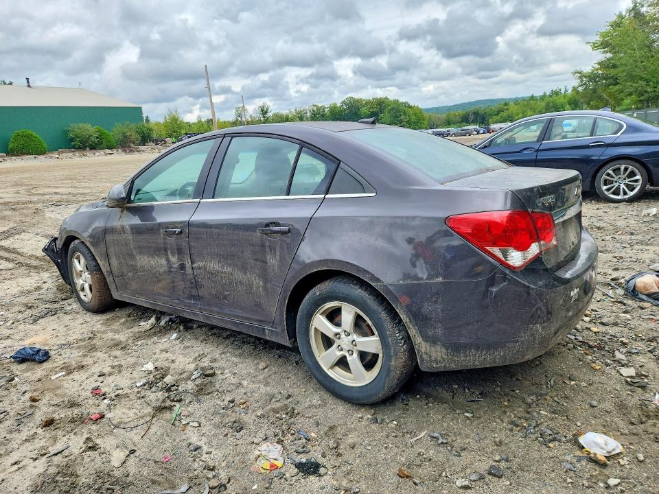 Photo 2 from auction – 2014 CHEVROLET CRUZE with VIN 1G1PC5SB0E7194652