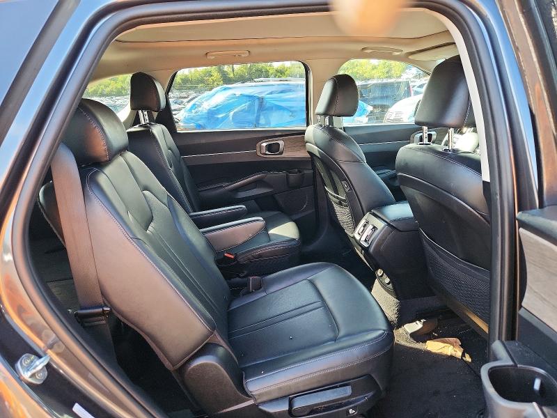 Снимка 11 от търг – 2022 KIA SORENTO с VIN 5XYRHDLF5NG142210