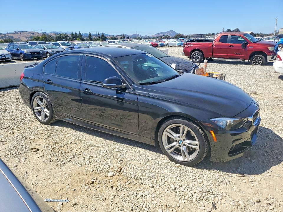 صورة رقم 4 من المزاد - 2016 BMW 328 مع VIN WBA8E9G50GNT46439