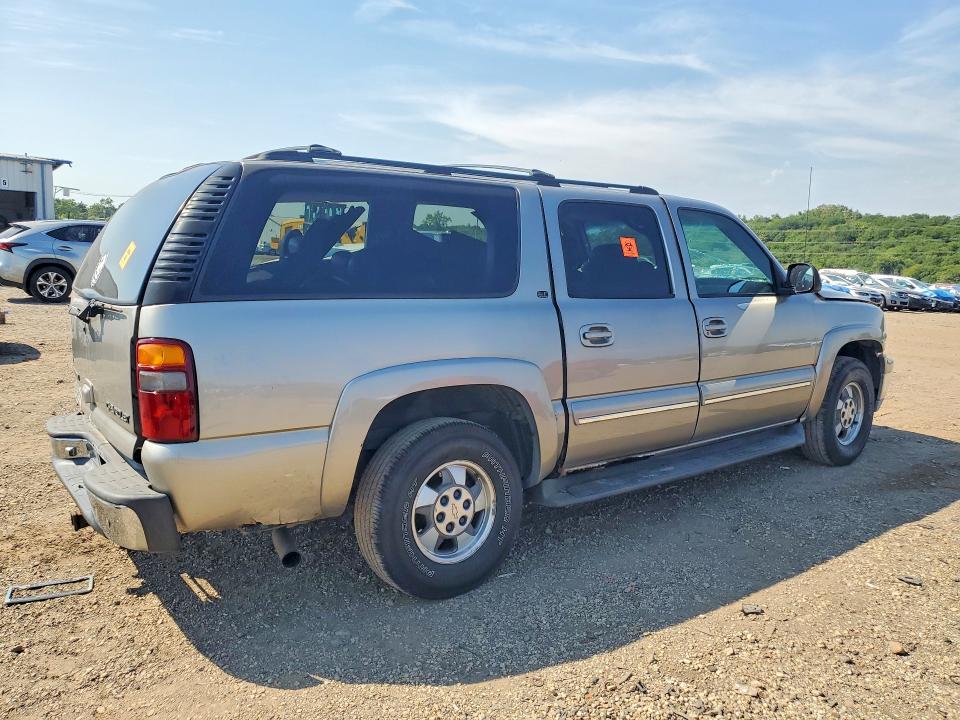 Photo 3 from auction – 2002 CHEVROLET SUBURBAN with VIN 1GNFK16Z72J111052