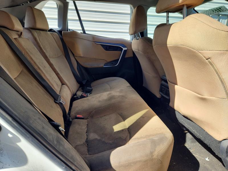 Photo 11 from auction – 2022 TOYOTA RAV4 with VIN 2T3F1RFV3NW280501