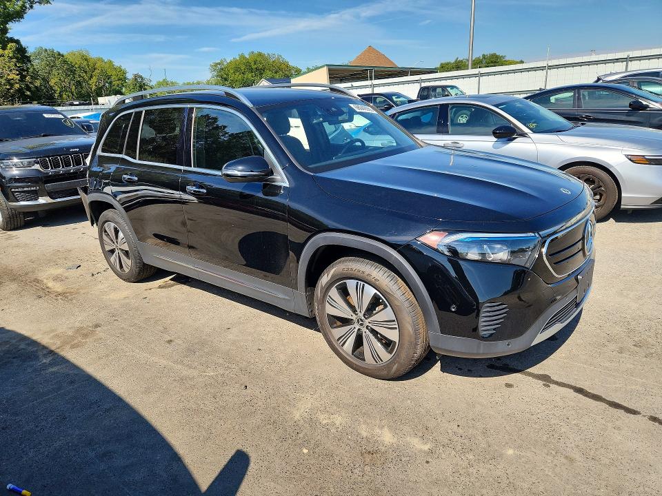 Снимка 4 от търг – 2023 MERCEDES-BENZ EQB с VIN W1N9M0KB7PN070451