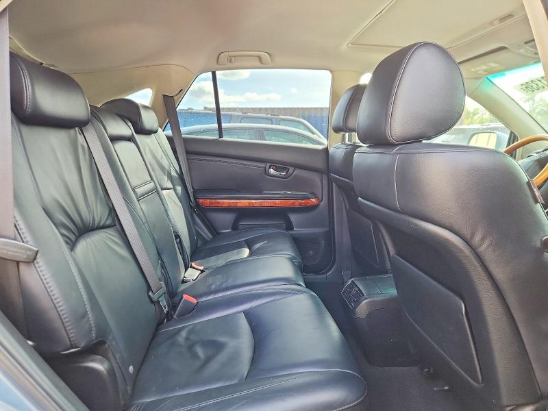 Photo 11 from auction – 2007 LEXUS RX with VIN 2T2HK31U97C019836