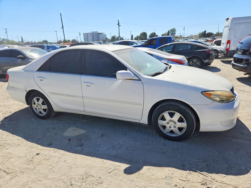 Photo 4 from auction – 2005 TOYOTA CAMRY with VIN 4T1BE32K65U565097