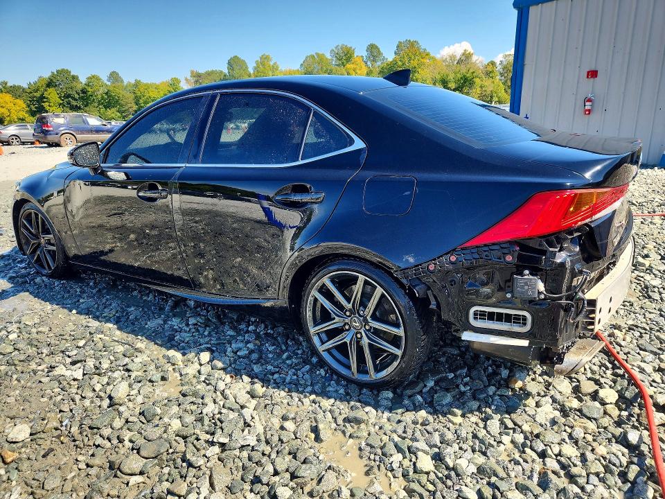 Photo 2 from auction – 2019 LEXUS IS with VIN JTHBA1D28K5095239