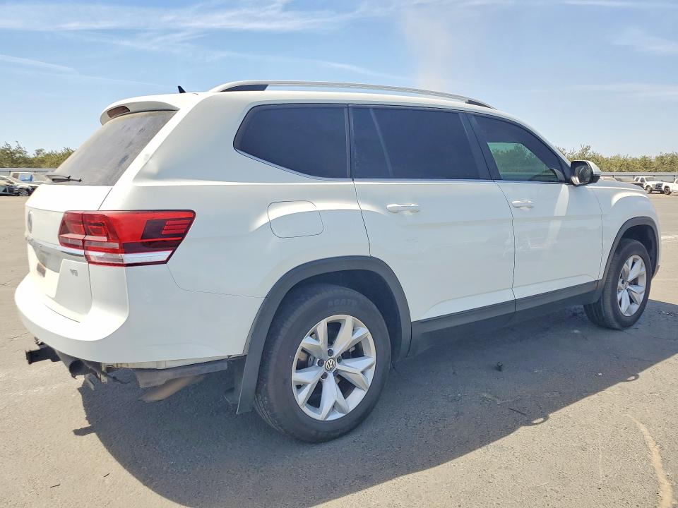 Снимка 3 от търг – 2018 VOLKSWAGEN ATLAS с VIN 1V2DR2CA4JC539923