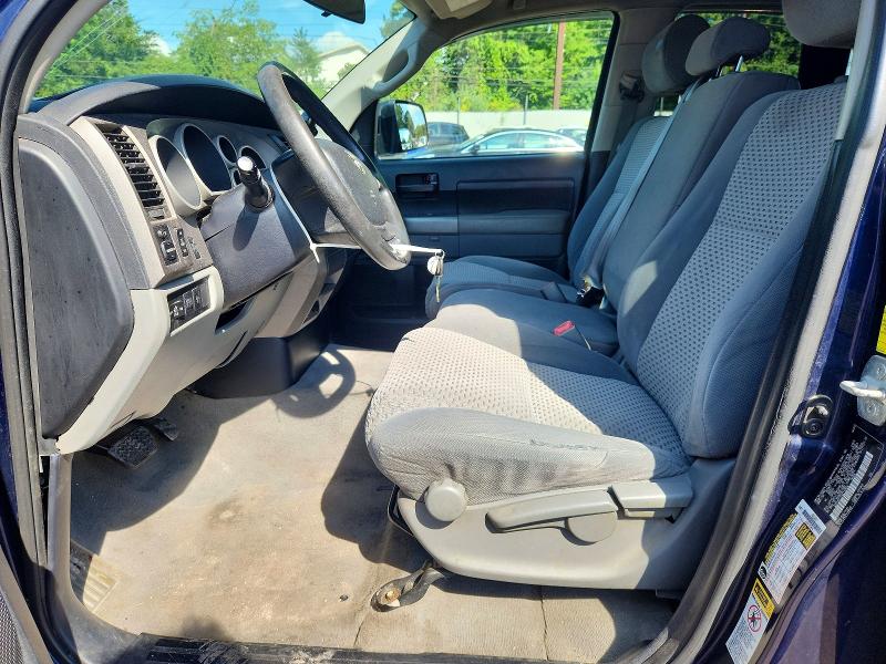 Photo 7 from auction – 2010 TOYOTA TUNDRA with VIN 5TFUY5F17AX113458