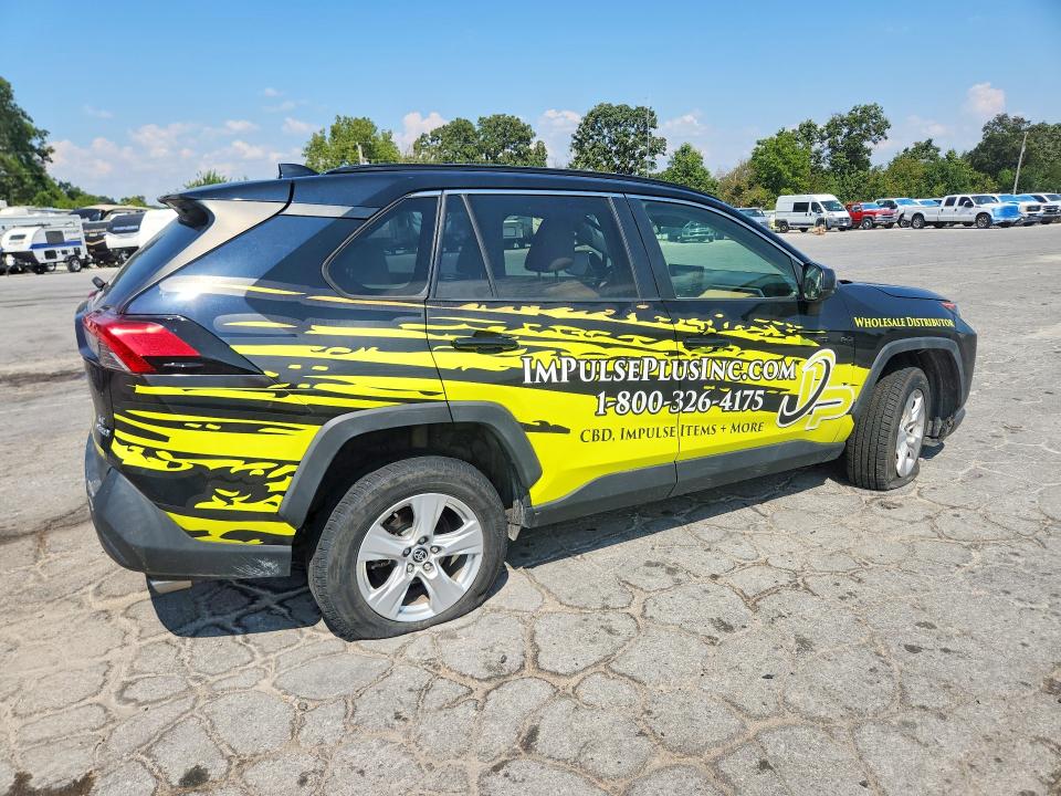 Photo 3 from auction – 2020 TOYOTA RAV4 with VIN JTMLWRFV7LD043704