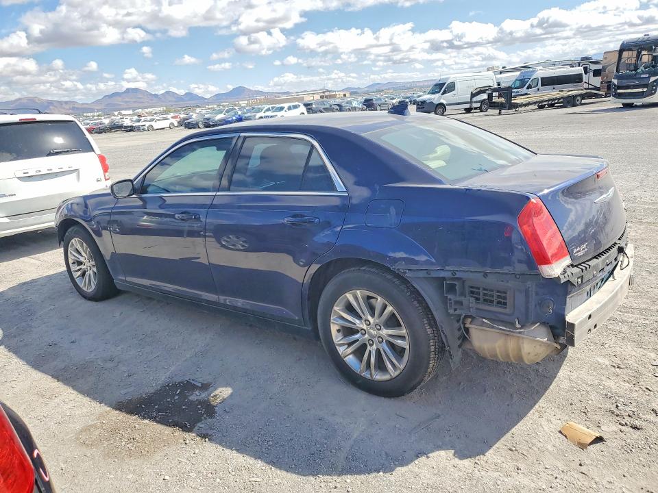Фото 2 с аукциона – 2017 CHRYSLER 300 с VIN 2C3CCAAGXHH591035
