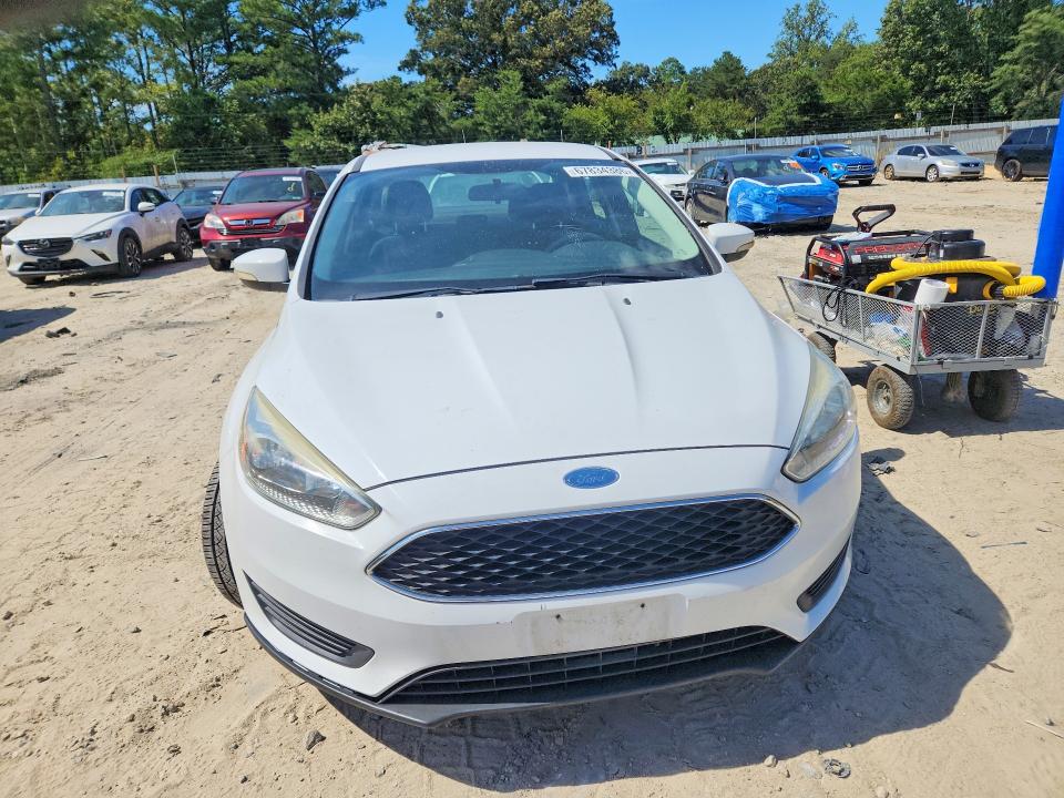 Photo 5 from auction – 2015 FORD FOCUS with VIN 1FADP3F27FL317567