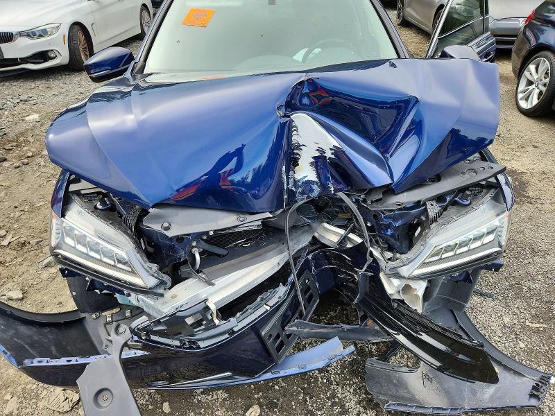 Zdjęcie 11 z aukcji – 2017 ACURA TLX z VIN 19UUB2F37HA002585
