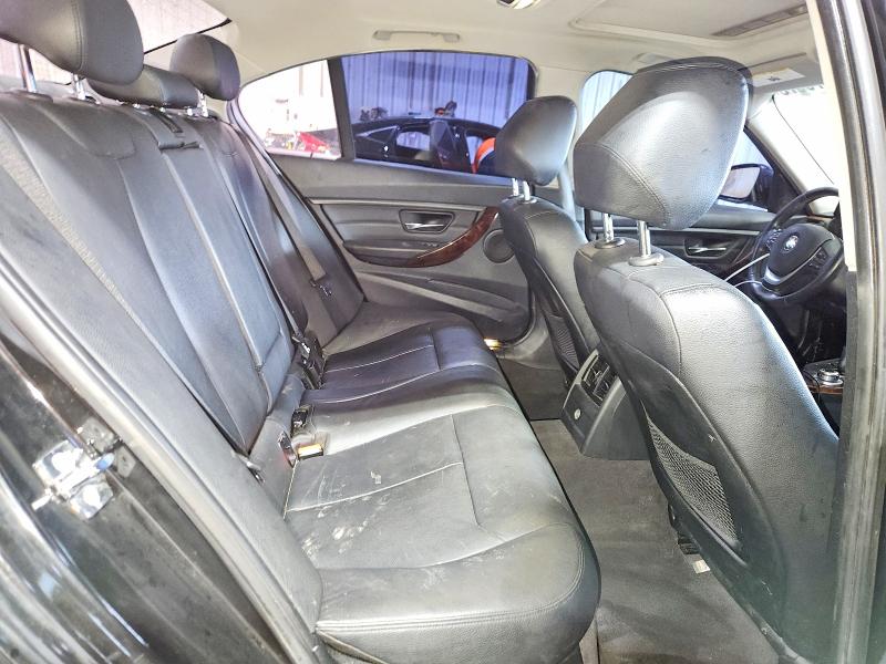 Photo 10 from auction – 2013 BMW 328 with VIN WBA3B3C50DF530078
