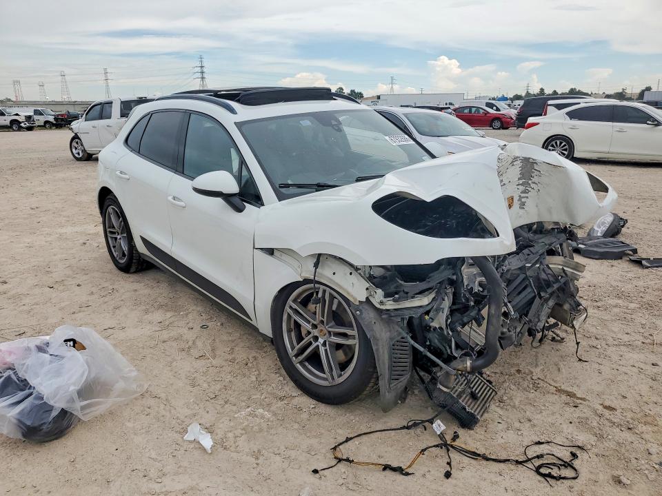 Снимка 4 от търг – 2018 PORSCHE MACAN с VIN WP1AB2A56JLB38547