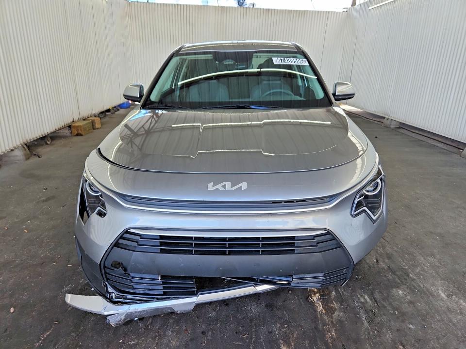 Zdjęcie 5 z aukcji – 2026 KIA NIRO z VIN KNDCP3LE3T5326528