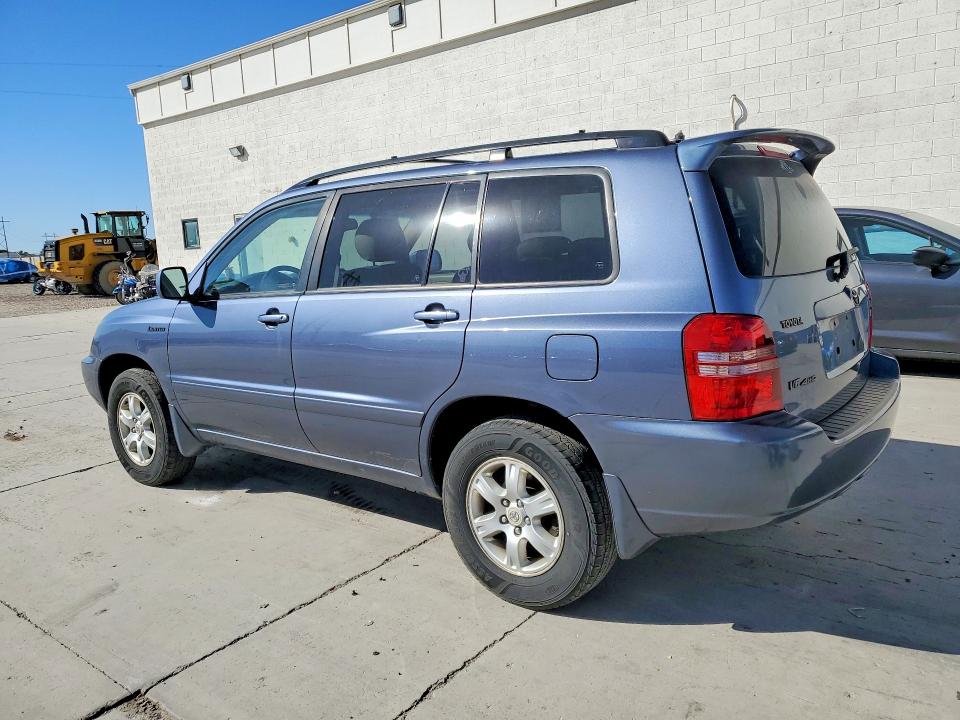 Photo 2 from auction – 2003 TOYOTA HIGHLANDER with VIN JTEHF21A130137694