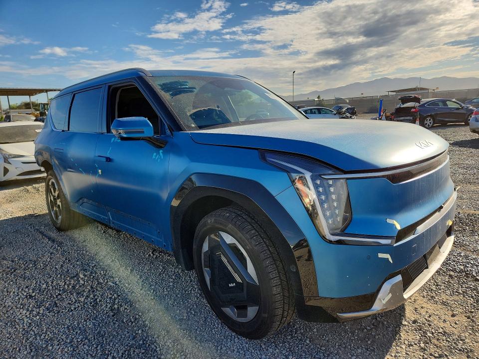 Photo 4 from auction – 2024 KIA EV9 with VIN KNDADFS54R6045487