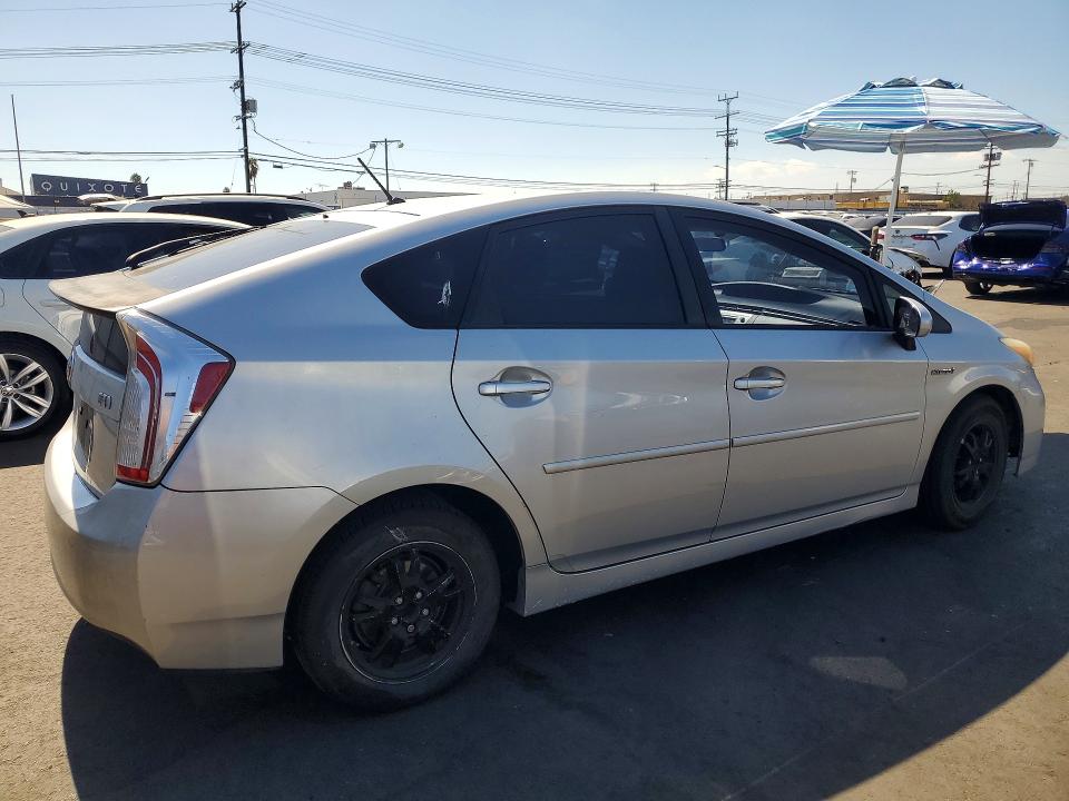 Photo 3 from auction – 2013 TOYOTA PRIUS with VIN JTDKN3DU3D5628507