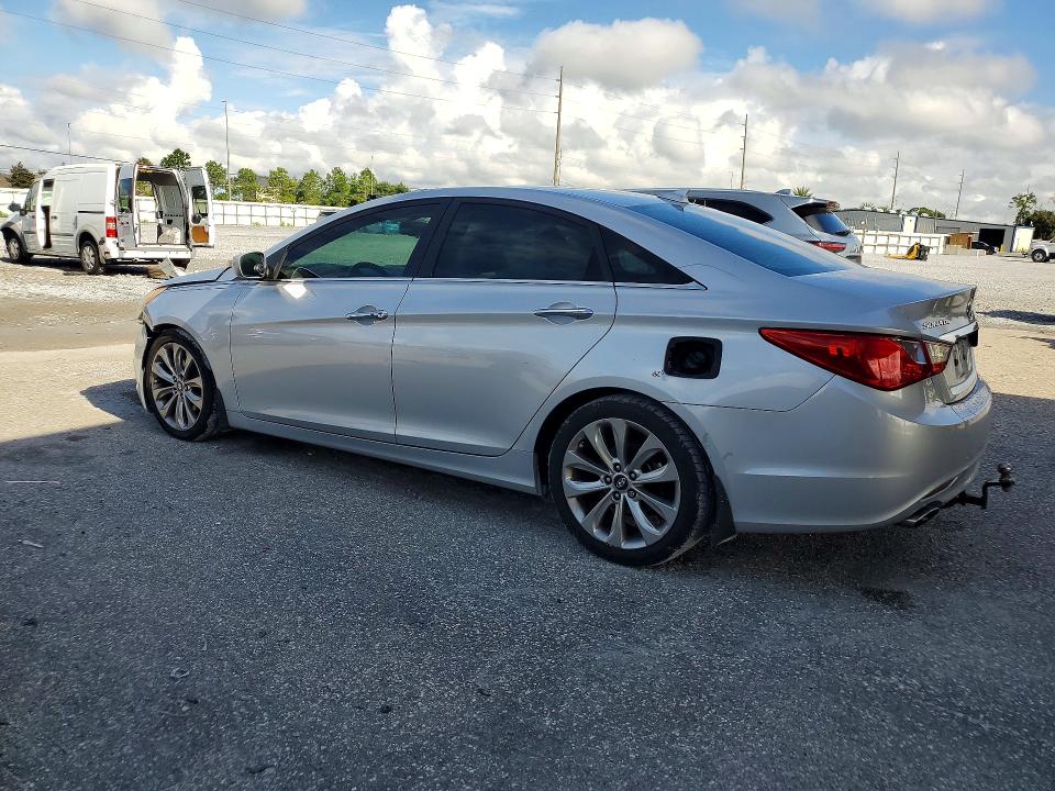 Photo 2 from auction – 2012 HYUNDAI SONATA with VIN 5NPEC4AB5CH477843