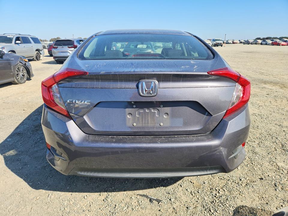 Foto 6 de la subasta – 2017 HONDA CIVIC con VIN 2HGFC2F56HH524147