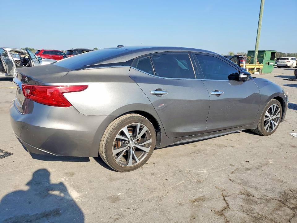 Photo 3 from auction – 2017 NISSAN MAXIMA with VIN 1N4AA6AP4HC428766