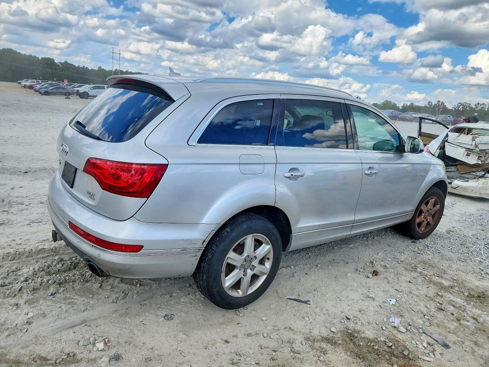 Photo 3 from auction – 2015 AUDI Q7 with VIN WA1LGAFE7FD020680