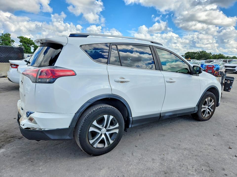 Photo 3 from auction – 2018 TOYOTA RAV4 with VIN JTMZFREVXJJ172059