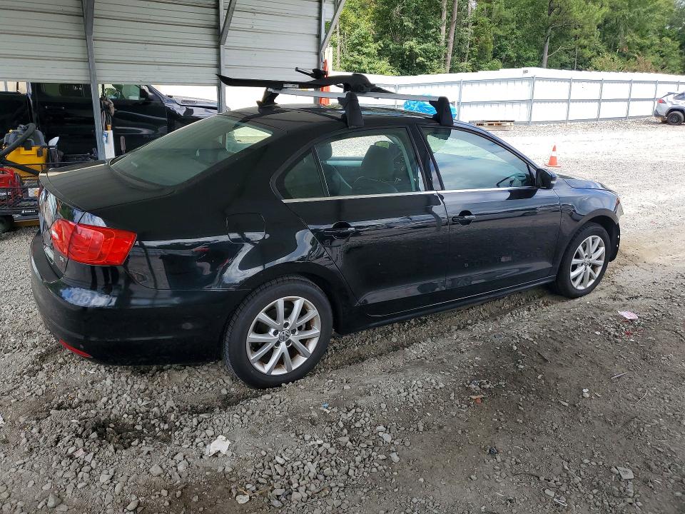 Снимка 3 от търг – 2014 VOLKSWAGEN JETTA с VIN 3VWD07AJ9EM441001