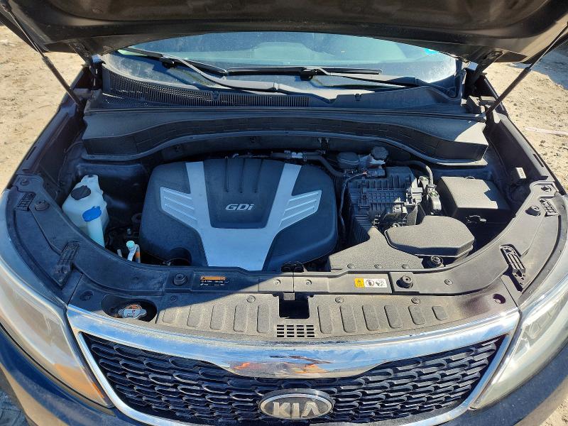 Photo 12 from auction – 2015 KIA SORENTO with VIN 5XYKUDA72FG608055
