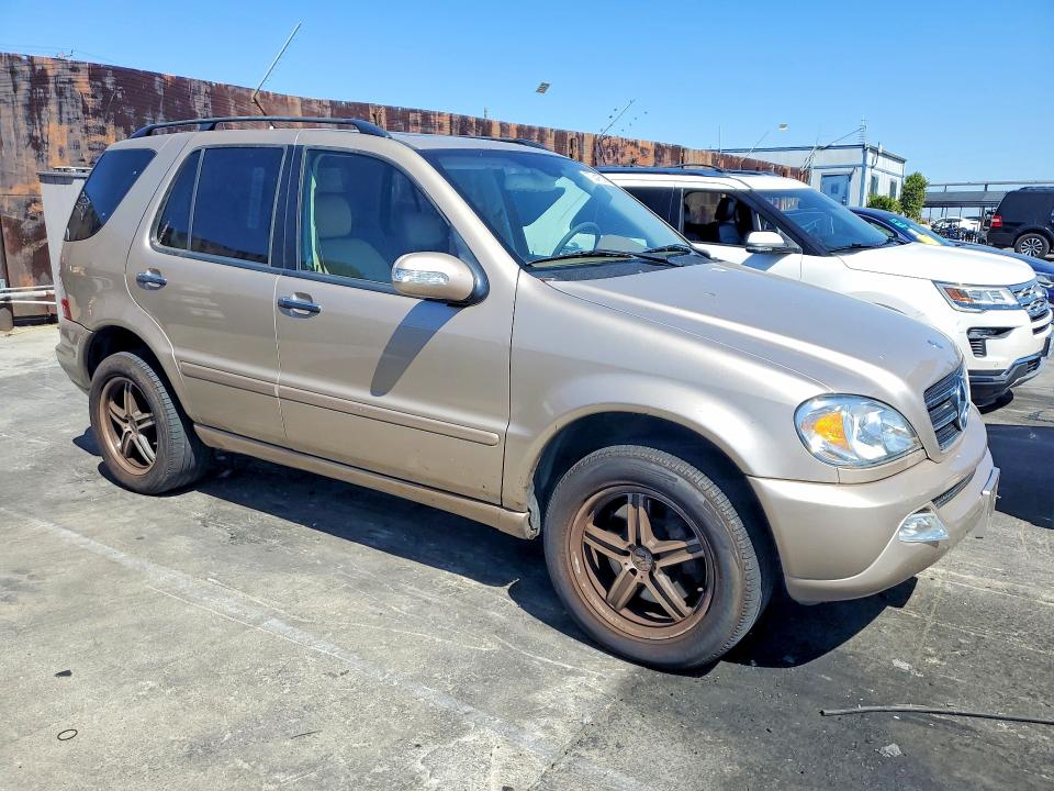 Photo 4 from auction – 2005 MERCEDES-BENZ ML with VIN 4JGAB75E95A530699