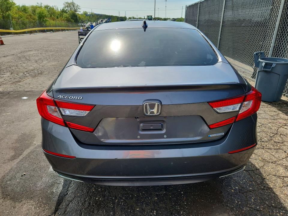 Photo 6 from auction – 2018 HONDA ACCORD with VIN 1HGCV3F43JA001344