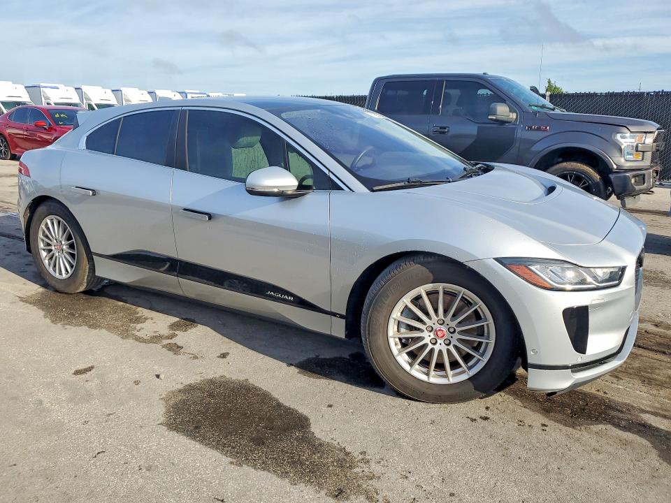 Photo 4 from auction – 2020 JAGUAR I-PACE with VIN SADHB2S16L1F84893