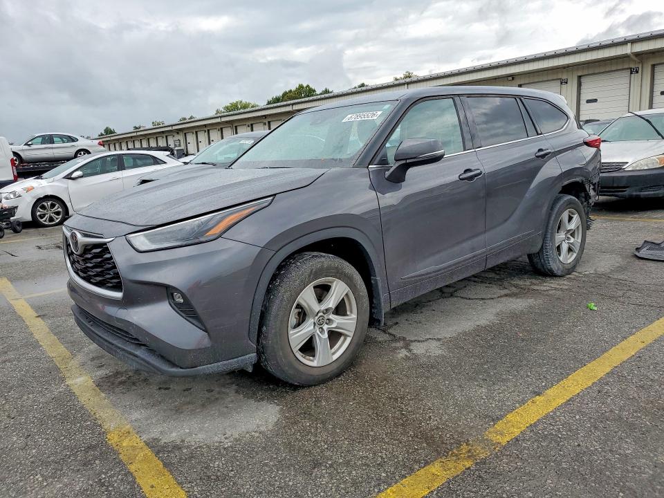 TOYOTA HIGHLANDER 2022 z numerem VIN 5TDBZRBH5NS197936 - Zdjęcie z aukcji