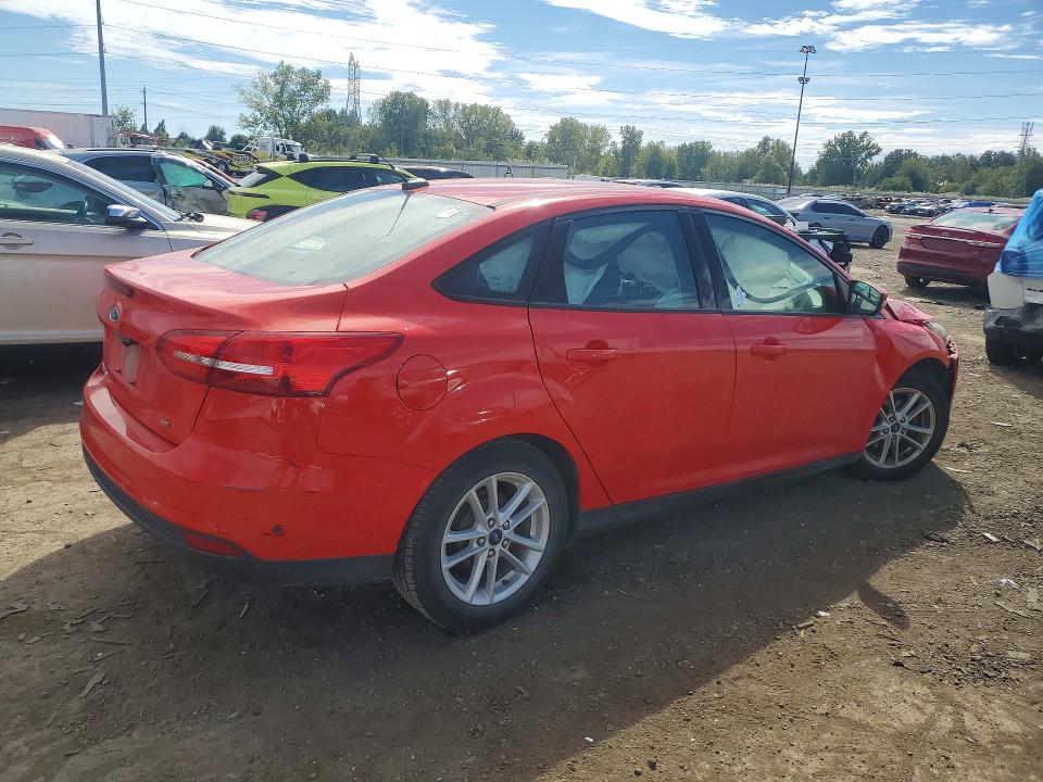 Снимка 3 от търг – 2017 FORD FOCUS с VIN 1FADP3F23HL347104