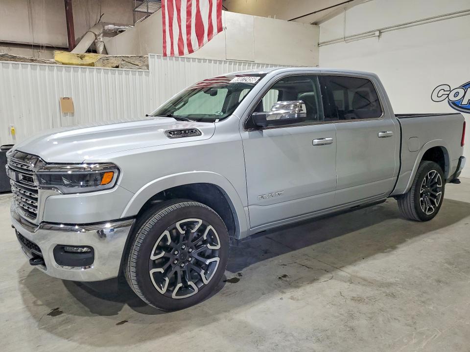 RAM 1500 2026 z numerem VIN 1C6SRFHPXTN334442 - Zdjęcie z aukcji