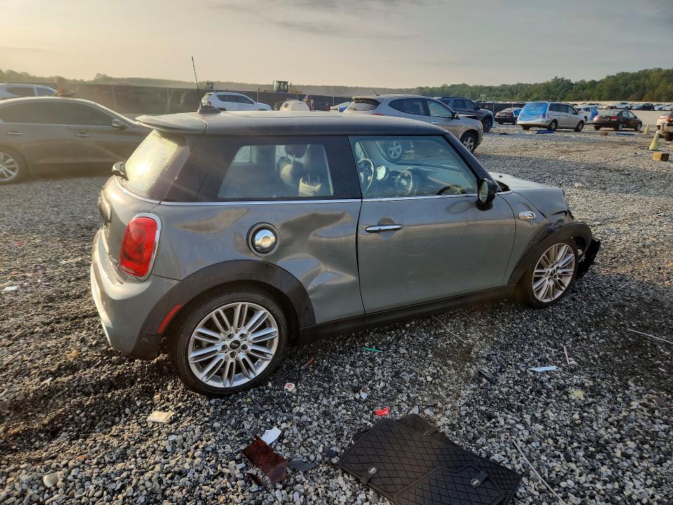 Photo 3 from auction – 2019 MINI COOPER with VIN WMWXP7C57K2A51268