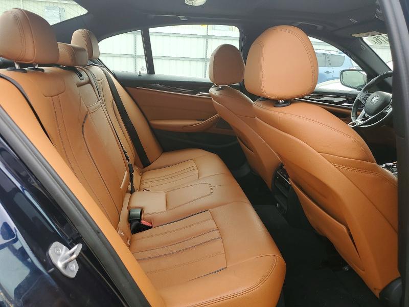 صورة رقم 10 من المزاد - 2017 BMW 540 مع VIN WBAJE7C31HG888648