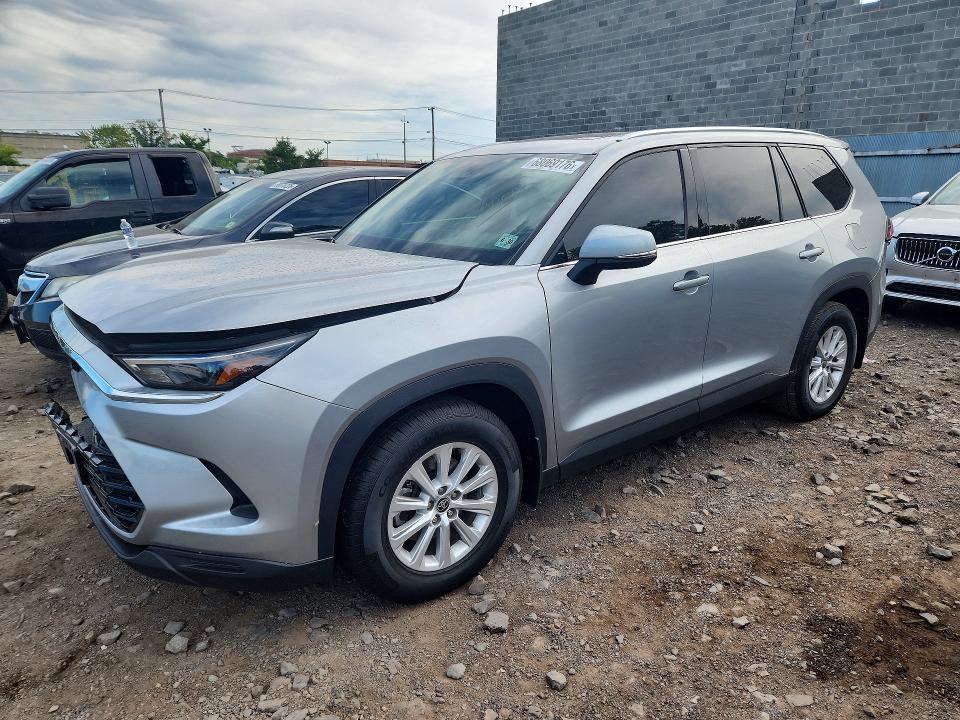 TOYOTA GRAND HIGHLANDER 2025 с VIN 5TDACAB51SS053994 - Снимка от търг
