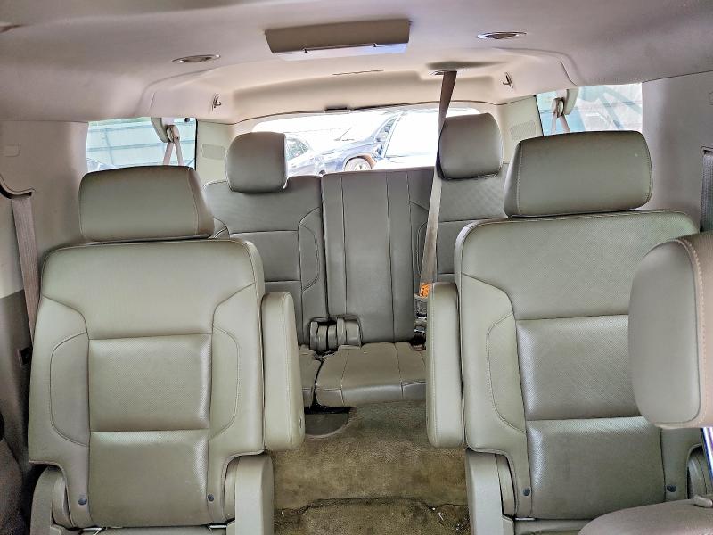 Photo 10 from auction – 2015 CHEVROLET SUBURBAN with VIN 1GNSKKKC9FR239449