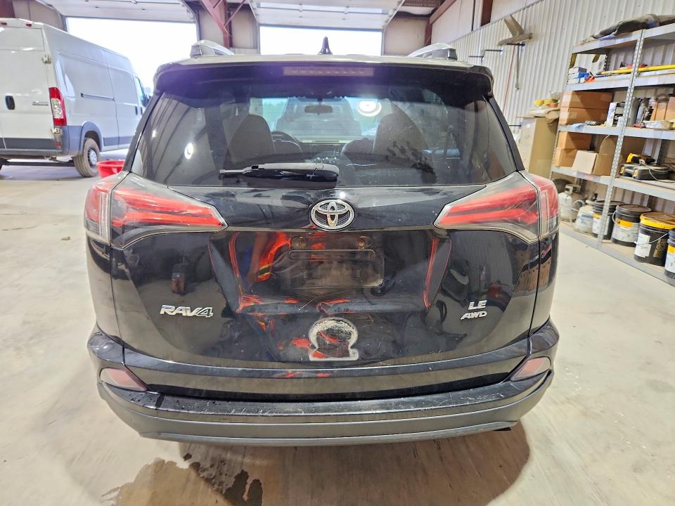 Снимка 6 от търг – 2016 TOYOTA RAV4 с VIN 2T3BFREV8GW511574