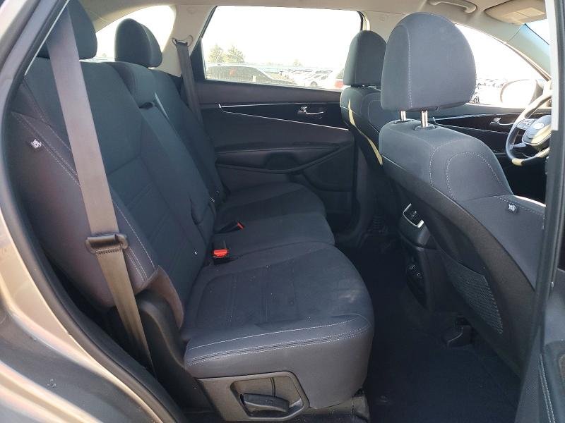 Photo 11 from auction – 2019 KIA SORENTO with VIN 5XYPGDA5XKG456161