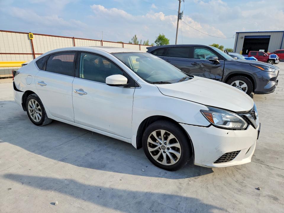 Photo 4 from auction – 2016 NISSAN SENTRA with VIN 3N1AB7APXGY282525